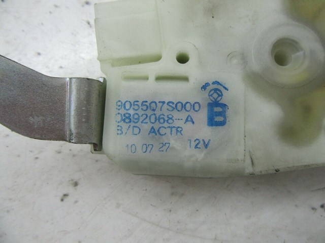 2004-2015 NISSAN ARMADA OEM REAR POWER TAILGATE HATCH TRUNK GLASS ACTUATOR LATCH