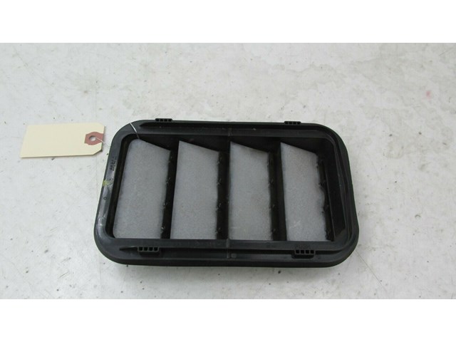2017-2019 BUICK LACROSSE OEM LEFT REAR QUARTER CABIN PRESSURE AIR VENT       