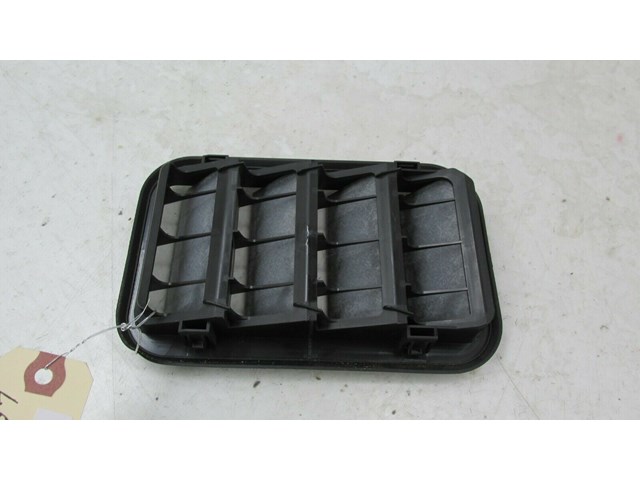 2017-2019 BUICK LACROSSE OEM LEFT REAR QUARTER CABIN PRESSURE AIR VENT       