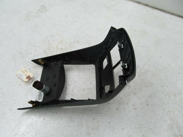 2013-2017 CADILLAC XTS OEM REAR CENTER CONSOLE AIR VENT TRIM AMD86310