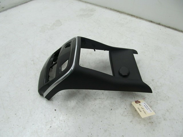 2013-2017 CADILLAC XTS OEM REAR CENTER CONSOLE AIR VENT TRIM AMD86310