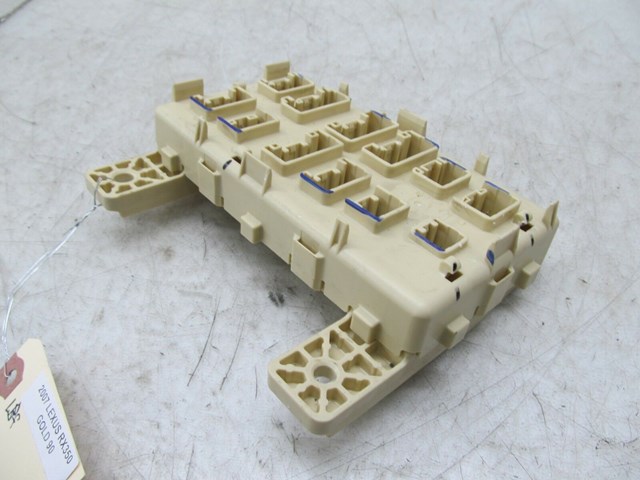 2004-2009 LEXUS RX350 RX330 OEM LEFT FRONT FUSE RELAY BOX 