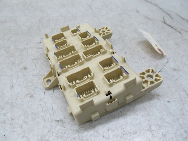2004-2009 LEXUS RX350 RX330 OEM LEFT FRONT FUSE RELAY BOX 