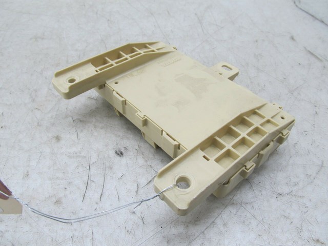 2004-2009 LEXUS RX350 RX330 OEM LEFT FRONT FUSE RELAY BOX 