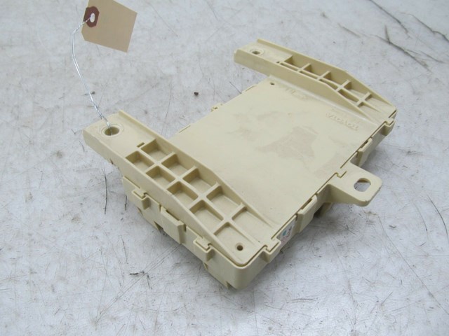 2004-2009 LEXUS RX350 RX330 OEM LEFT FRONT FUSE RELAY BOX 
