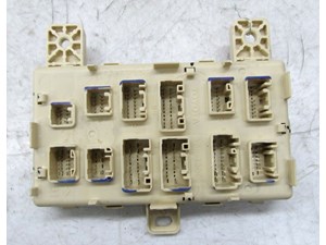 2004-2009 LEXUS RX350 RX330 OEM LEFT FRONT FUSE RELAY BOX 