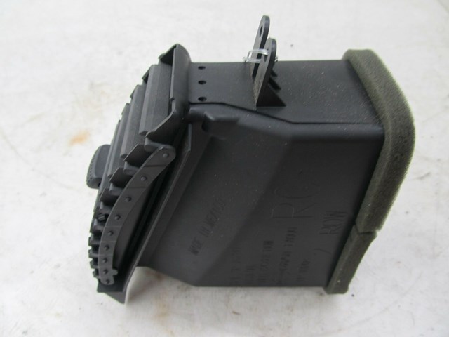 2007-2015 NISSAN XTERRA OEM RIGHT CENTER PASSENGER SIDE AIR VENT 68750EA000