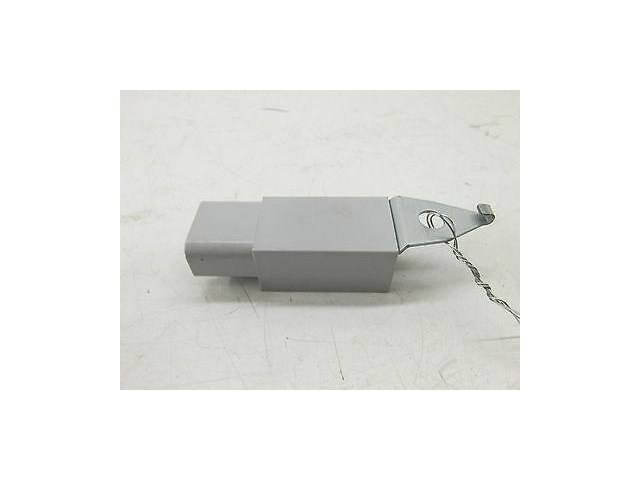 2006-2008 LEXUS IS250 XE20 OEM INSTRUMENT PANEL / SOUND SYSTEM CONDENSER RELAYS