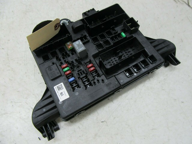2013-2017 CADILLAC XTS OEM LEFT REAR TRUNK FUSE RELAY BOX 544949969