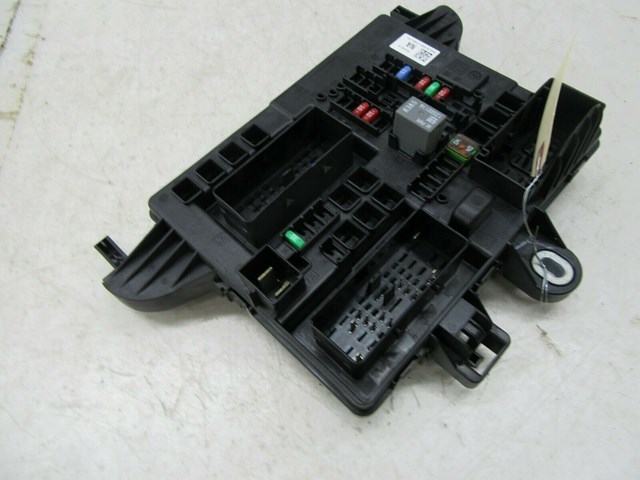 2013-2017 CADILLAC XTS OEM LEFT REAR TRUNK FUSE RELAY BOX 544949969