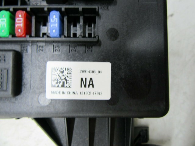 2013-2017 CADILLAC XTS OEM LEFT REAR TRUNK FUSE RELAY BOX 544949969