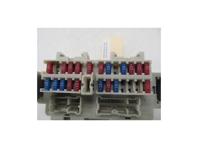 2003-2005 NISSAN 350Z COUPE OEM LEFT FRONT INTERIOR CONTROL FUSE RELAY BOX