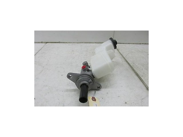 2012-2014 TOYOTA CAMRY OEM FRONT ENGINE MASTER CYLINDER BRAKE RESERVOIR TANK 
