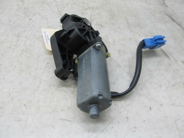 2007-2012 MERCEDES GL450 X164 OEM RIGHT FRONT SEAT TILT CONTROL MOTOR 