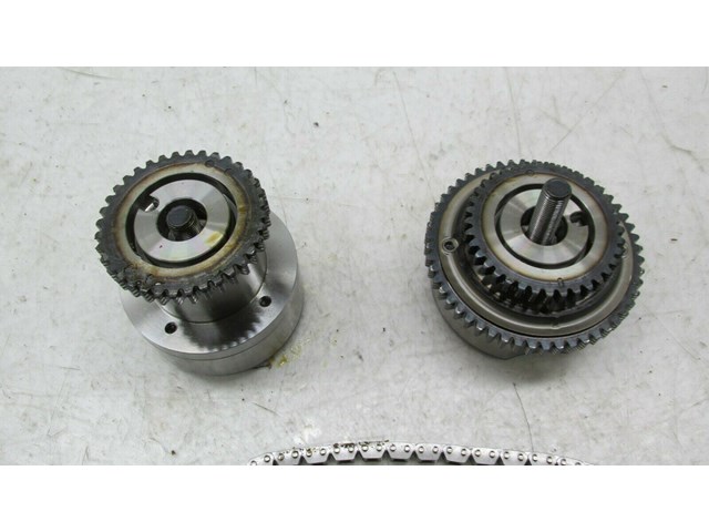 2015-2019 NISSAN MURANO OEM LEFT SIDE CAMSHAFT SPROCKET SET OF 2  