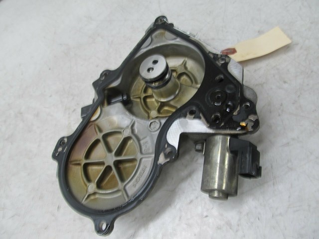 2009-2013 INFINITI G37 CONVERTIBLE OEM LEFT FRONT CAMSHAFT COVER WITH SENSOR 