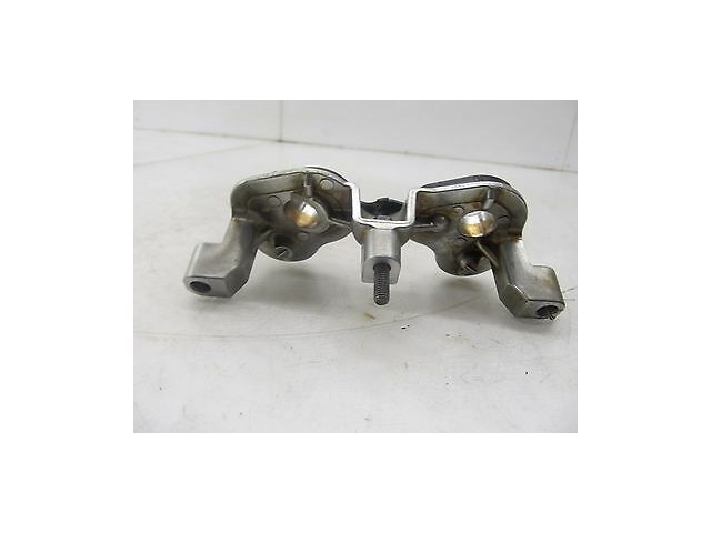 2007-2008 NISSAN 350Z COUPE OEM RIGHT SIDE ENGINE CAMSHAFT BRACKET MOUNT