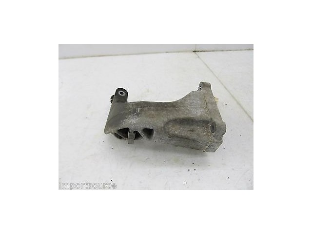 2001-2005 MERCEDES C240 W203 4MATIC OEM LEFT FRONT ENGINE SUPPORT MOUNT