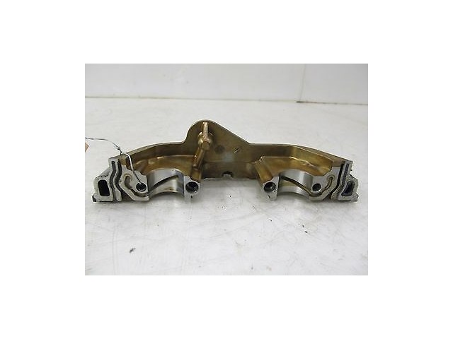 2006-2008 NISSAN 350Z COUPE OEM RIGHT SIDE ENGINE CAMSHAFT BEARING WALL BRACKET