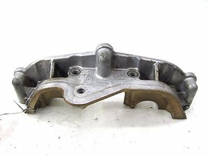 2006-2008 NISSAN 350Z COUPE OEM RIGHT SIDE ENGINE CAMSHAFT BEARING WALL BRACKET