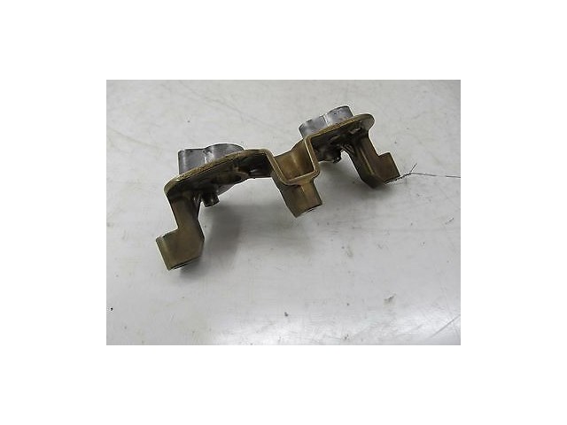 2006-2008 NISSAN 350Z COUPE OEM RIGHT SIDE ENGINE CAMSHAFT BRACKET MOUNT