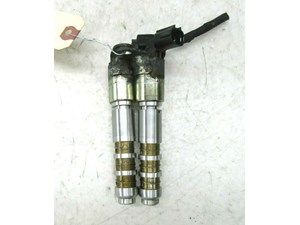 2013-2017 CADILLAC XTS OEM LEFT CAMSHAFT SOLENOID SET OF 2 