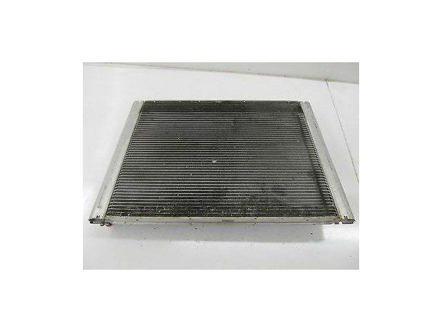 2004-2005 BMW 645CI E63 OEM BEHR ENGINE COOLING FRONT RADIATOR ASSEMBLY AUTOMATI