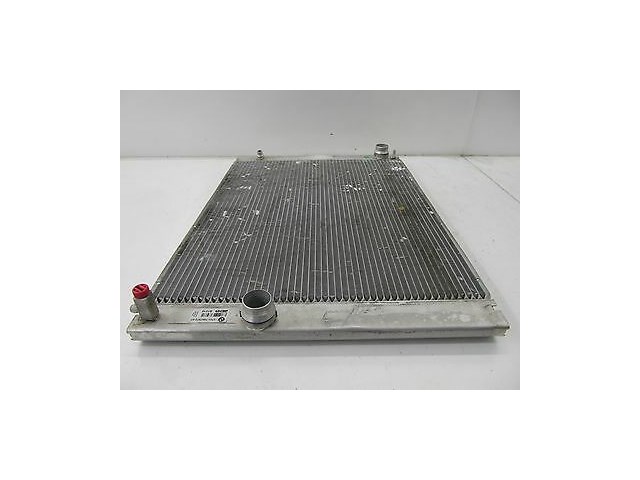 2004-2005 BMW 645CI E63 OEM BEHR ENGINE COOLING FRONT RADIATOR ASSEMBLY AUTOMATI