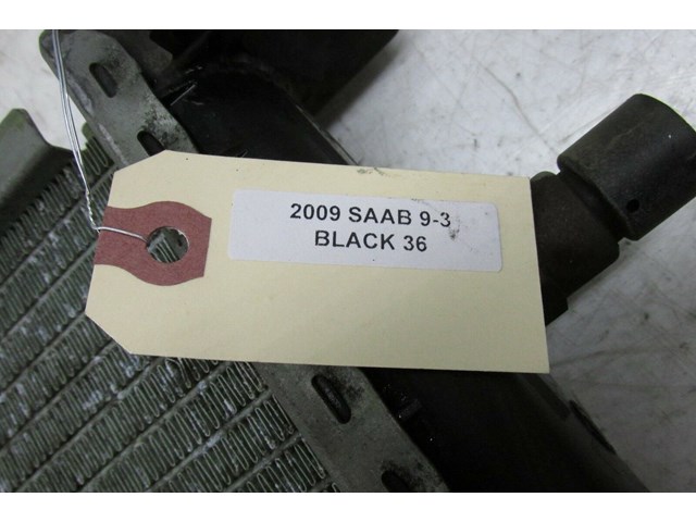 1987-1991 BMW 325is COUPE E30 OEM FRONT ENGINE COOL RADIATOR  