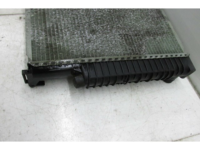 1987-1991 BMW 325is COUPE E30 OEM FRONT ENGINE COOL RADIATOR  