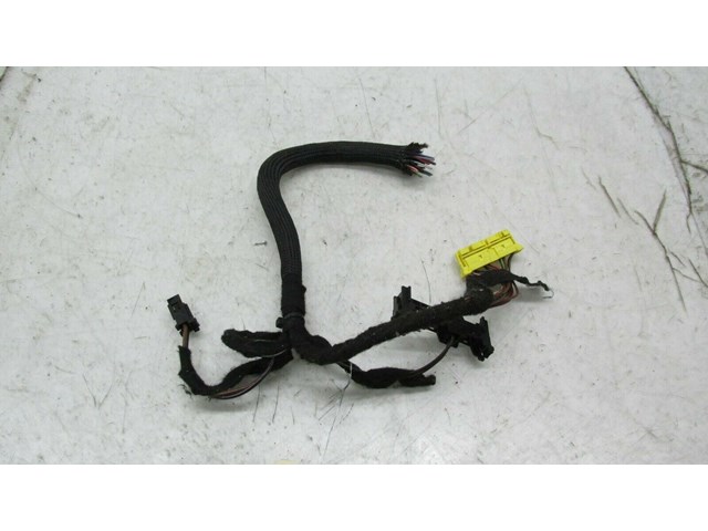 2012-2015 MERCEDES C250 COUPE W204 OEM RIGHT FRONT SEAT CHASSIS WIRE PIGTAIL