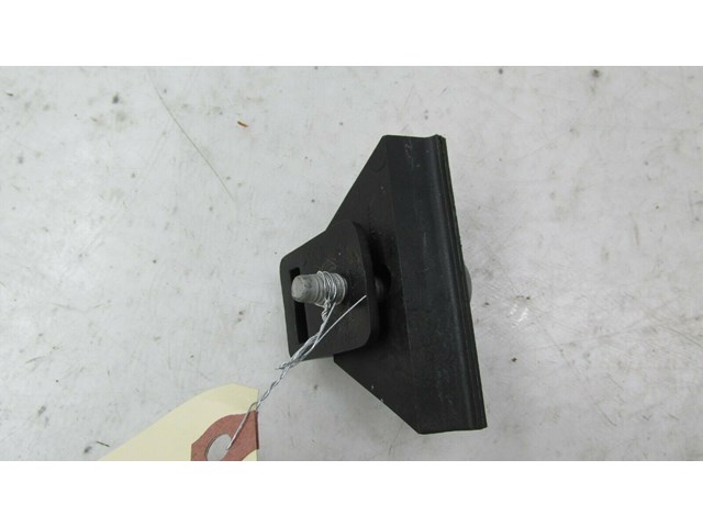 2017-2019 BUICK LACROSSE OEM REAR TRUNK BATTERY HOLDER BRACKET      
