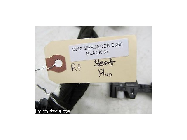 2010-2013 MERCEDES E350 W212 OEM RIGHT FRONT PASS SIDE FLOOR TO SEAT PIG TAILS