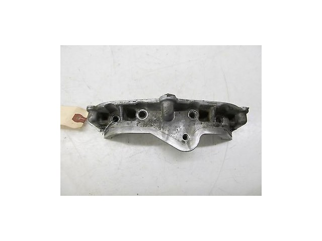 2006-2008 NISSAN 350Z COUPE OEM RIGHT SIDE CAMSHAFT WALL BRACKET MOUNT