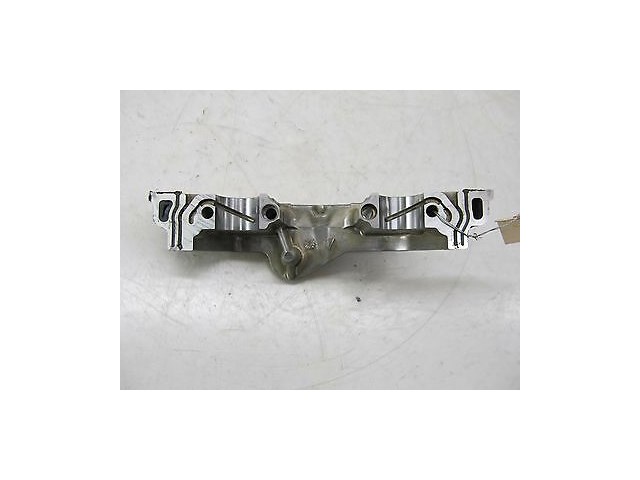 2006-2008 NISSAN 350Z COUPE OEM RIGHT SIDE CAMSHAFT WALL BRACKET MOUNT