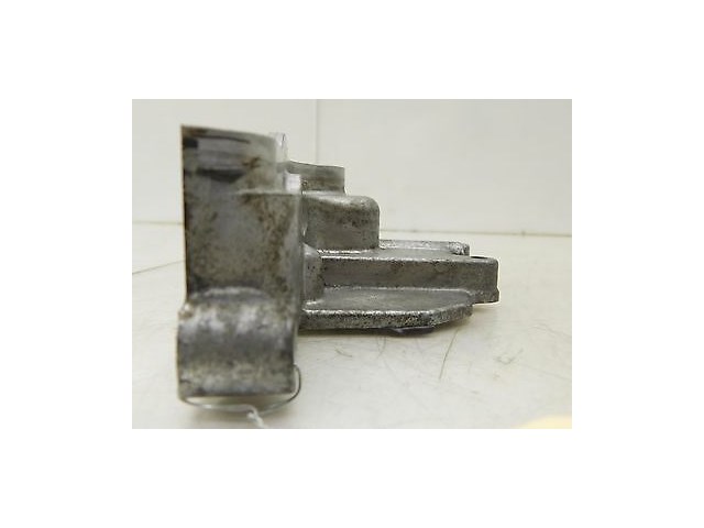 2009-2012 NISSAN 370Z OEM LEFT FRONT CAMSHAFT COVER BRACKET