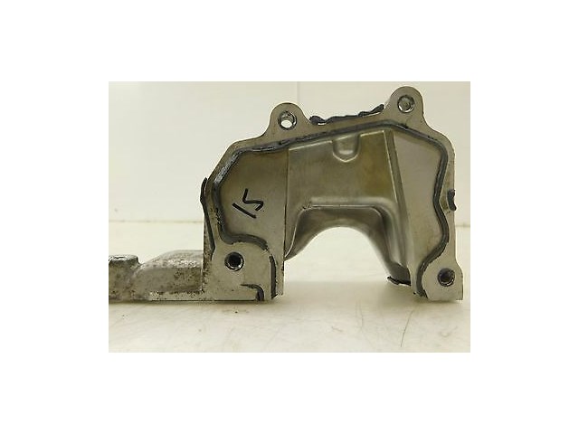 2009-2012 NISSAN 370Z OEM LEFT FRONT CAMSHAFT COVER BRACKET