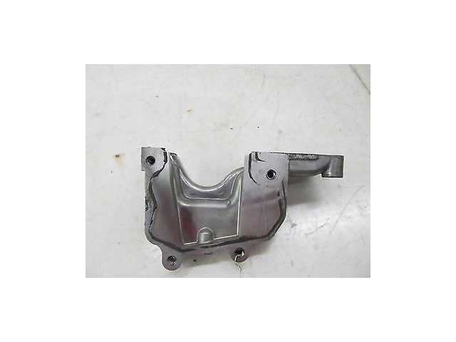 2009-2015 NISSAN 370Z COUPE OEM LEFT FRONT CAMSHAFT COVER BRACKET