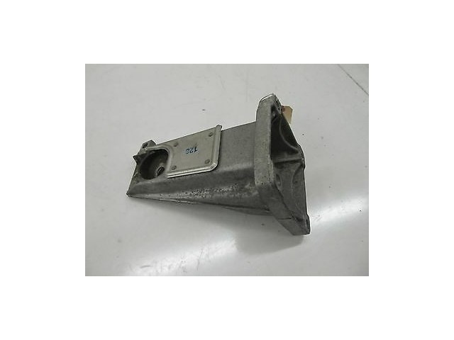 2006-2010 BMW M6 E63 OEM RIGHT FRONT ENGINE MOTOR SUPPORT BRACKET 22112282654