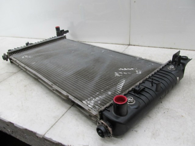 2003-2007 CHEVY SILVERADO OEM FRONT ENGINE RADIATOR 