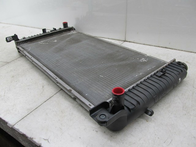 2003-2007 CHEVY SILVERADO OEM FRONT ENGINE RADIATOR 