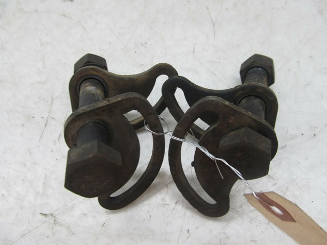 V2003-2007 CHEVY SILVERADO OEM RIGHT FRONT CAMBER BOLTS