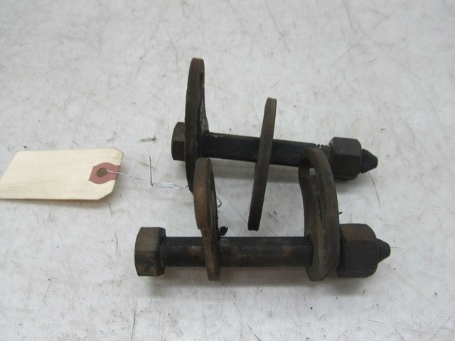 V2003-2007 CHEVY SILVERADO OEM RIGHT FRONT CAMBER BOLTS