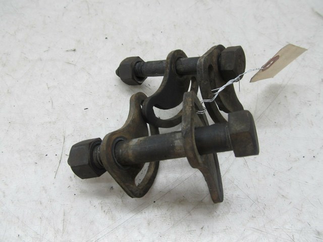 V2003-2007 CHEVY SILVERADO OEM RIGHT FRONT CAMBER BOLTS