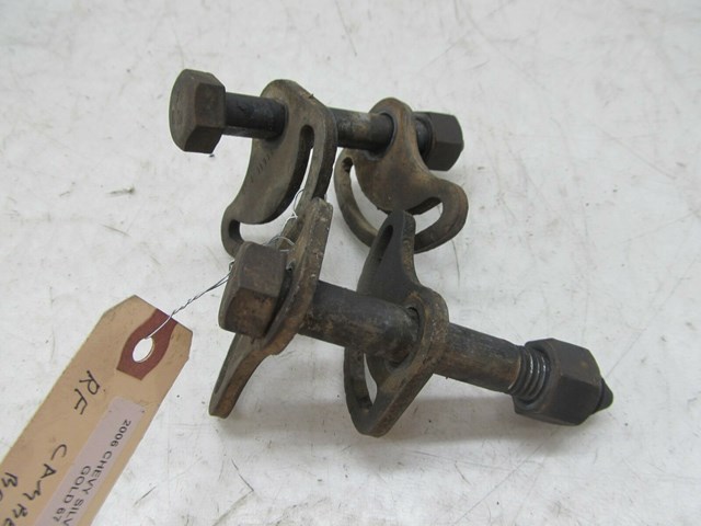 V2003-2007 CHEVY SILVERADO OEM RIGHT FRONT CAMBER BOLTS