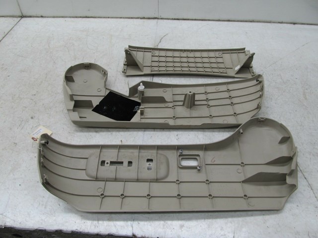 2004-2009 LEXUS RX350 RX330 OEM RIGHT FRONT SEAT LOWER TRIM COVER PANEL SET