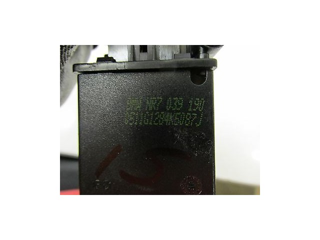 2006-2007 BMW 530XI WAGON E61 OEM LEFT FRONT SEAT LUMBAR SUPPORT PAD W/ PUMP