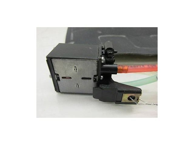 2006-2007 BMW 530XI WAGON E61 OEM LEFT FRONT SEAT LUMBAR SUPPORT PAD W/ PUMP