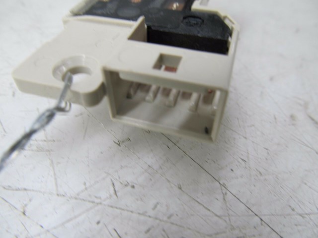  2002-2010 LEXUS SC430 Z40 OEM LEFT FRONT DIRVER SIDE SEAT UPPER BACK SWTICH