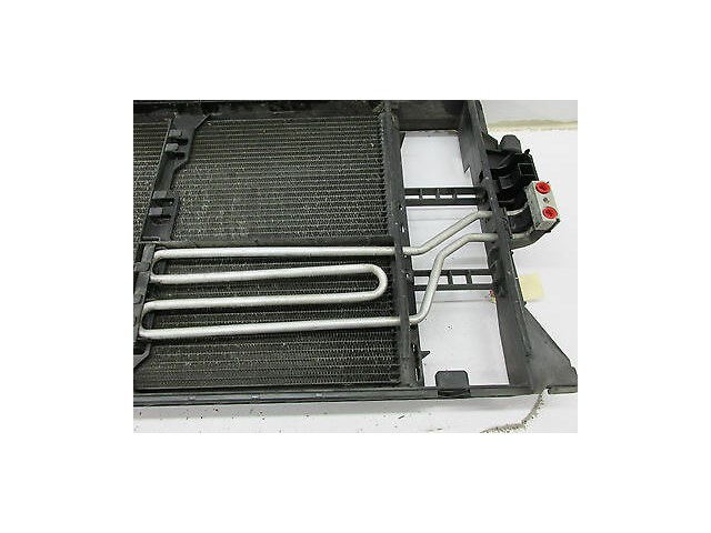 1997-2001 BMW 740i E38 OEM FRONT RADIATOR CONDENSER COOLER ASSEMBLY 